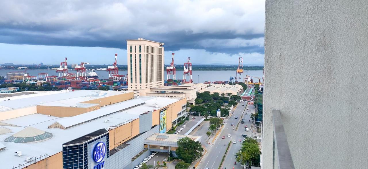 Sunvida Tower Stays Across Sm City Cebú Exterior foto